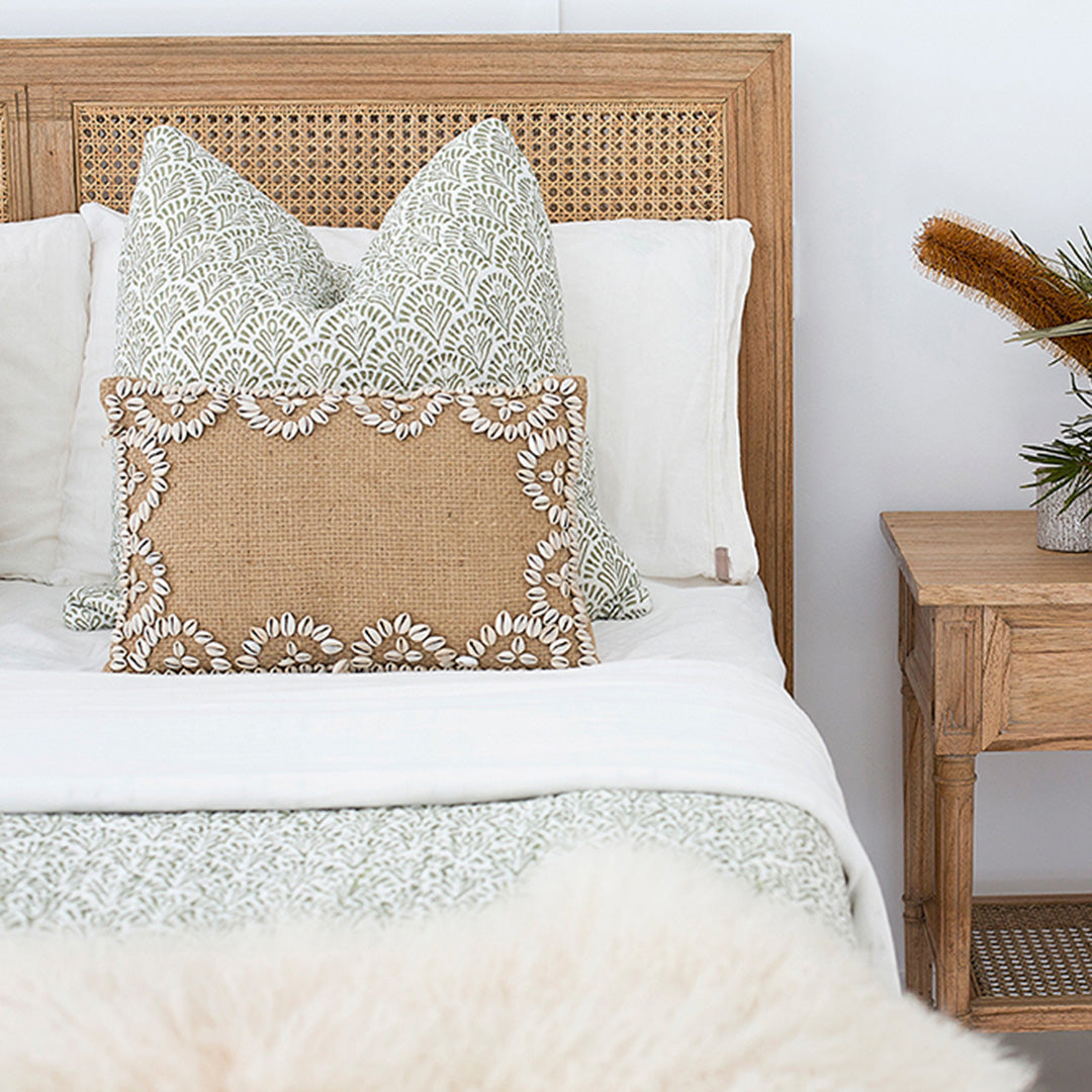 Hamilton Cane Bed - Weathered Oak - Queen - SEATONES