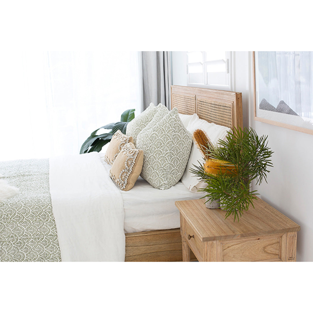 Hamilton Cane Bed - Weathered Oak - Queen - SEATONES