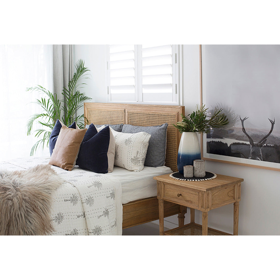 Hamilton Cane Bed - Weathered Oak - Queen - SEATONES