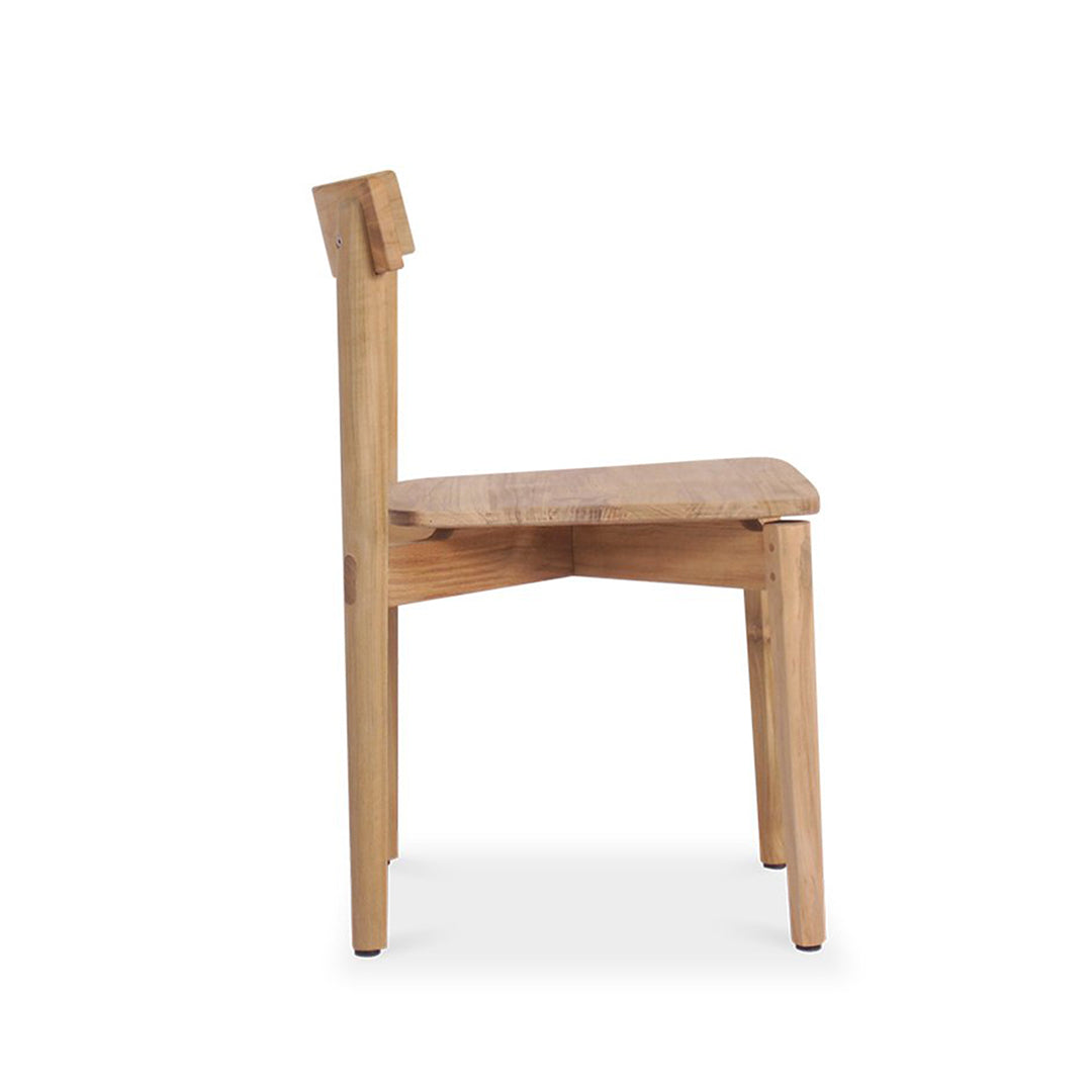 Side angle view of Jude Dining Chair – Natural in solid oak showing minimalist Scandinavian design