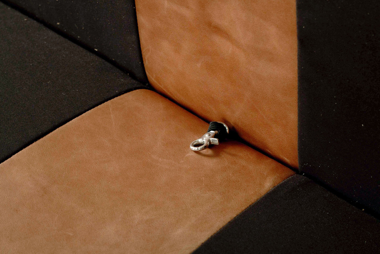 Ziggie Sofa - Trends Saddle - SEATONES