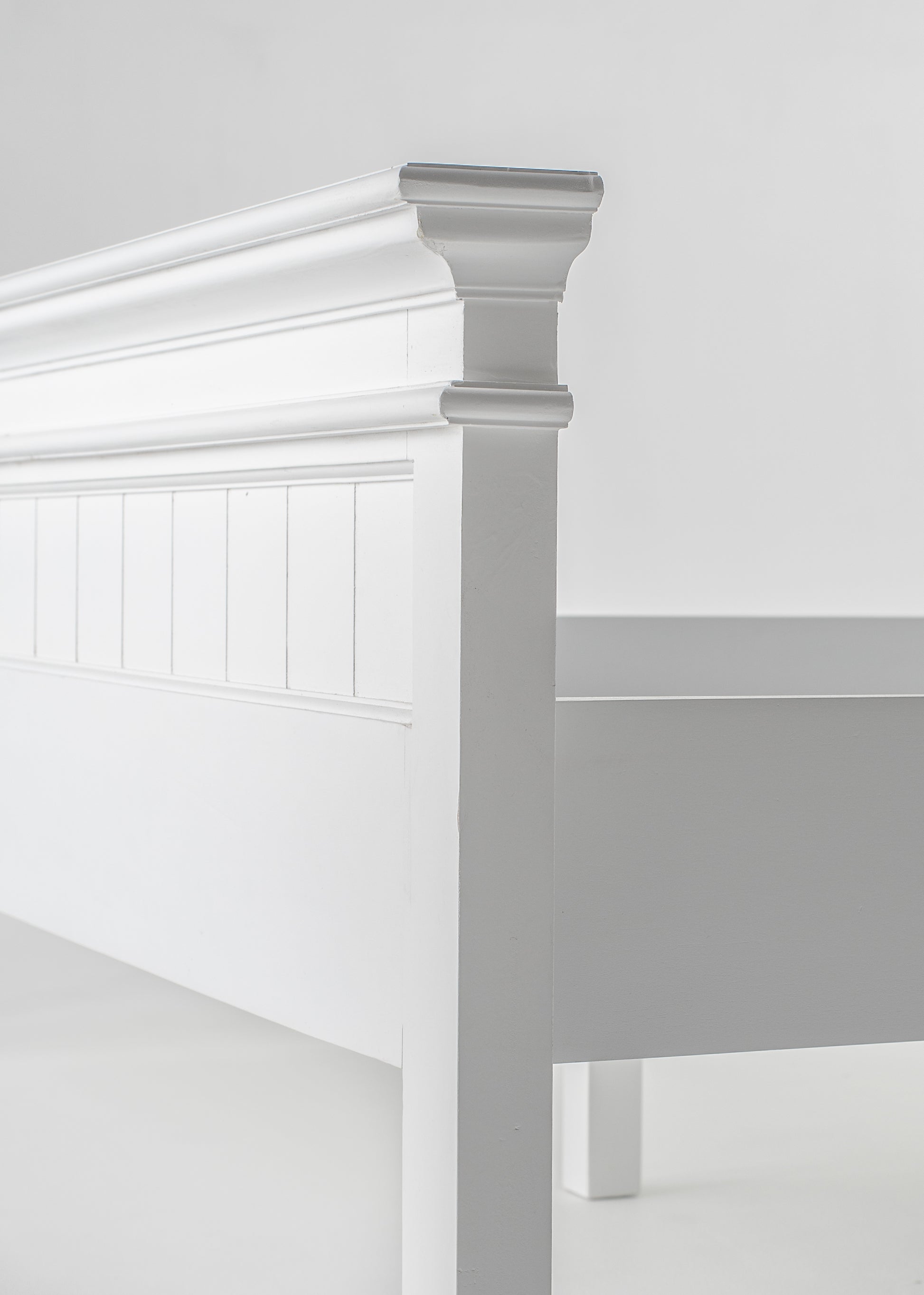 Halifax Queen Size Bed - SEATONES