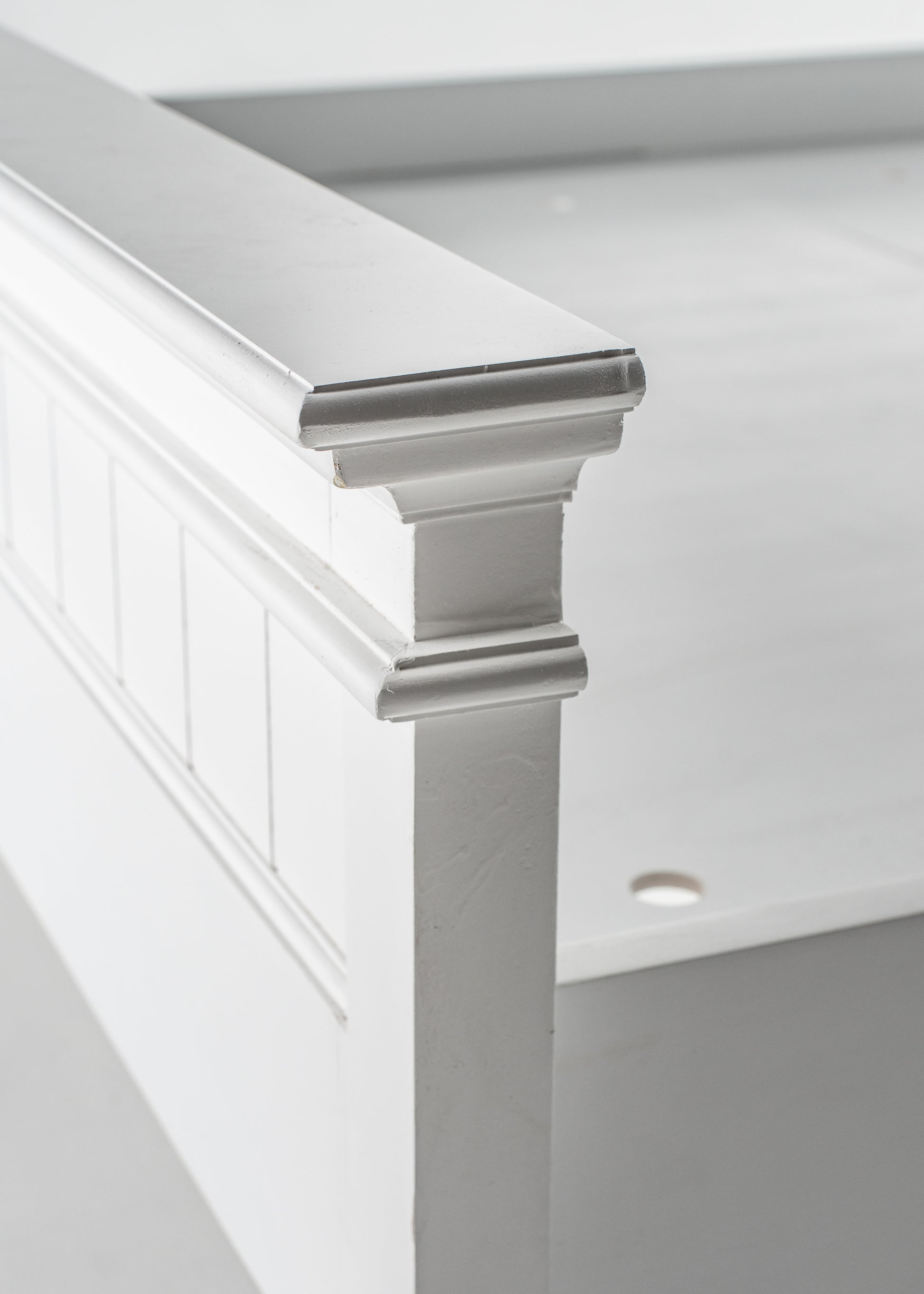 Halifax Queen Size Bed - SEATONES