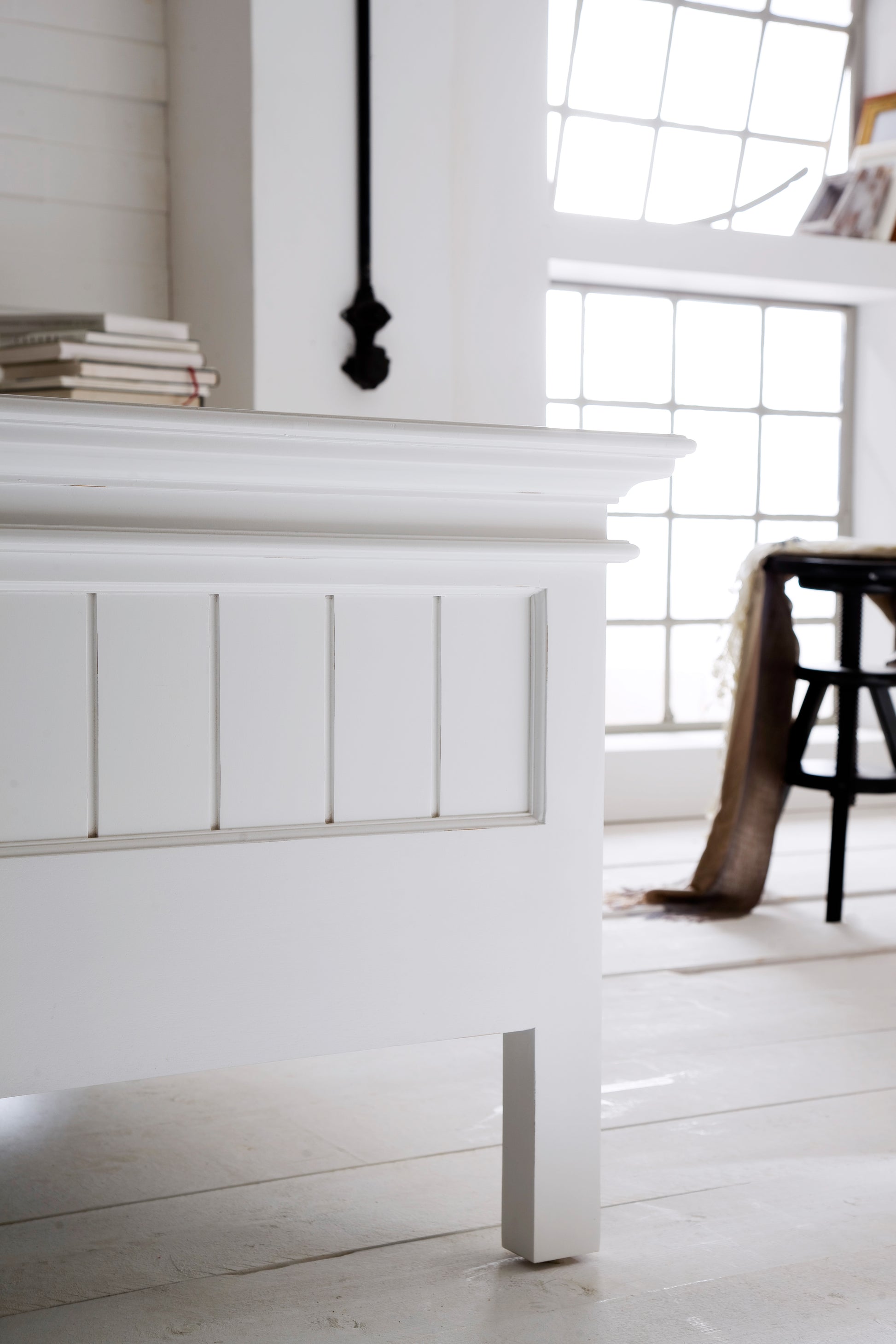 Halifax Queen Size Bed - SEATONES