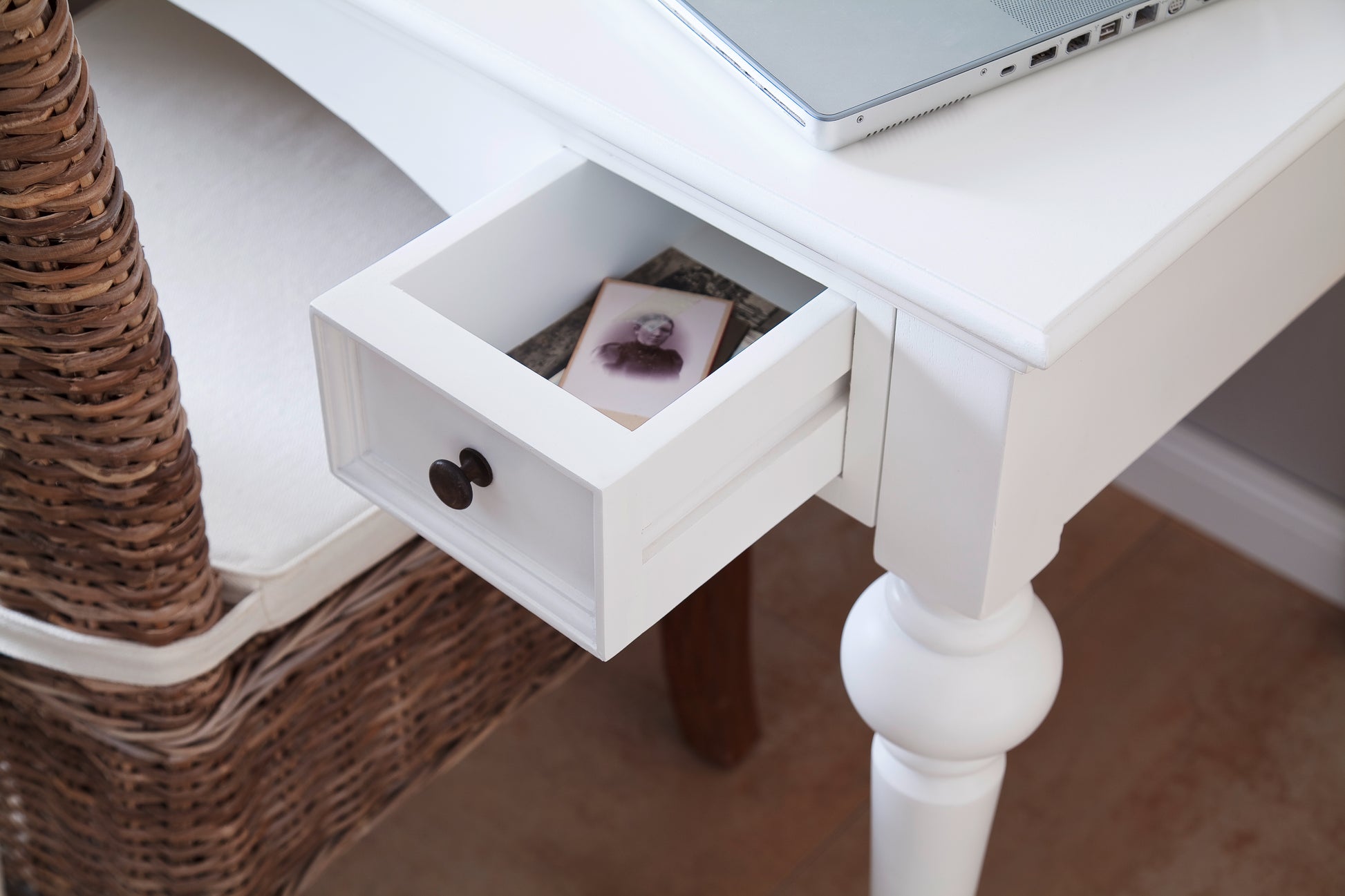 Provence Desk - SEATONES