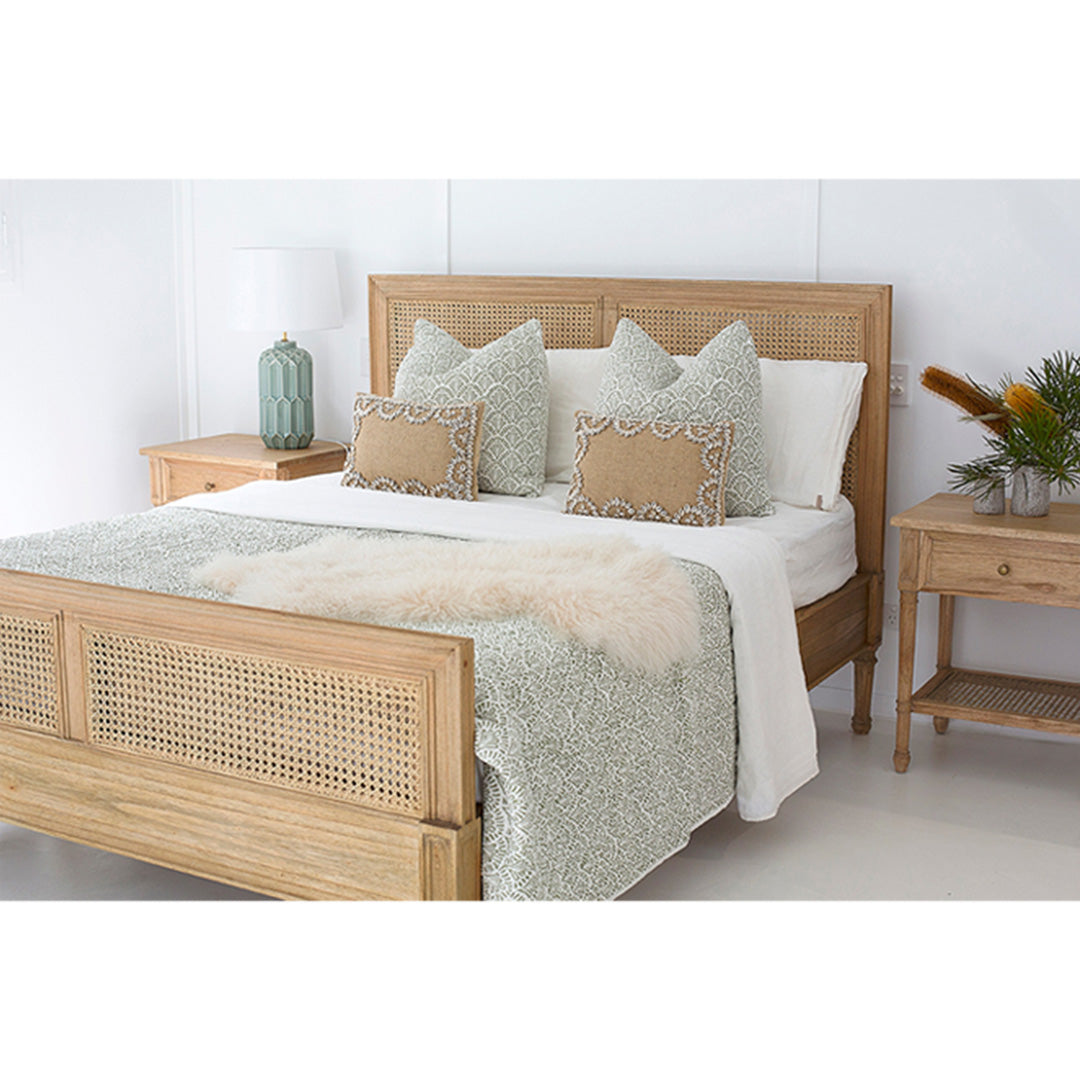 Hamilton Cane Bed - Weathered Oak - Queen - SEATONES