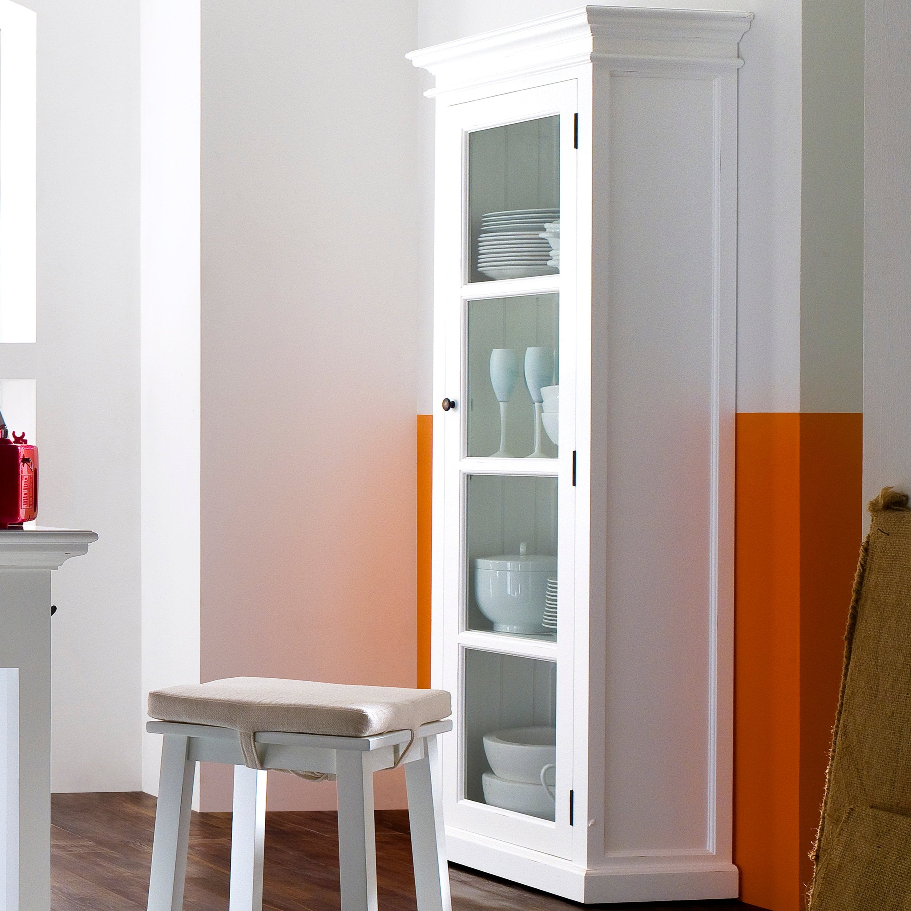 NovaSolo Halifax white wooden single vitrine with 4 shelves and 1 glass door.