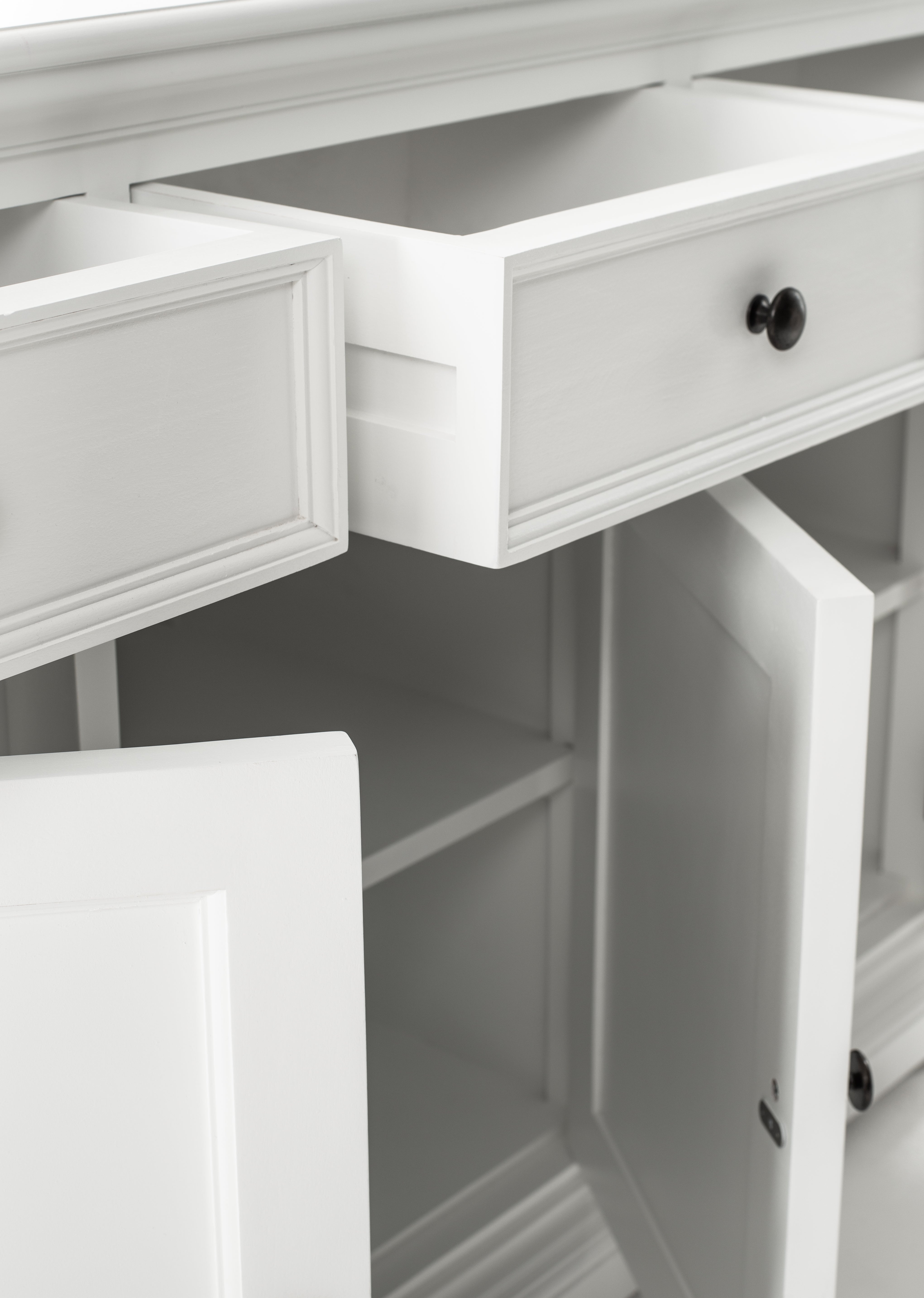 Provence Classic Sideboard with 3 doors - SEATONES