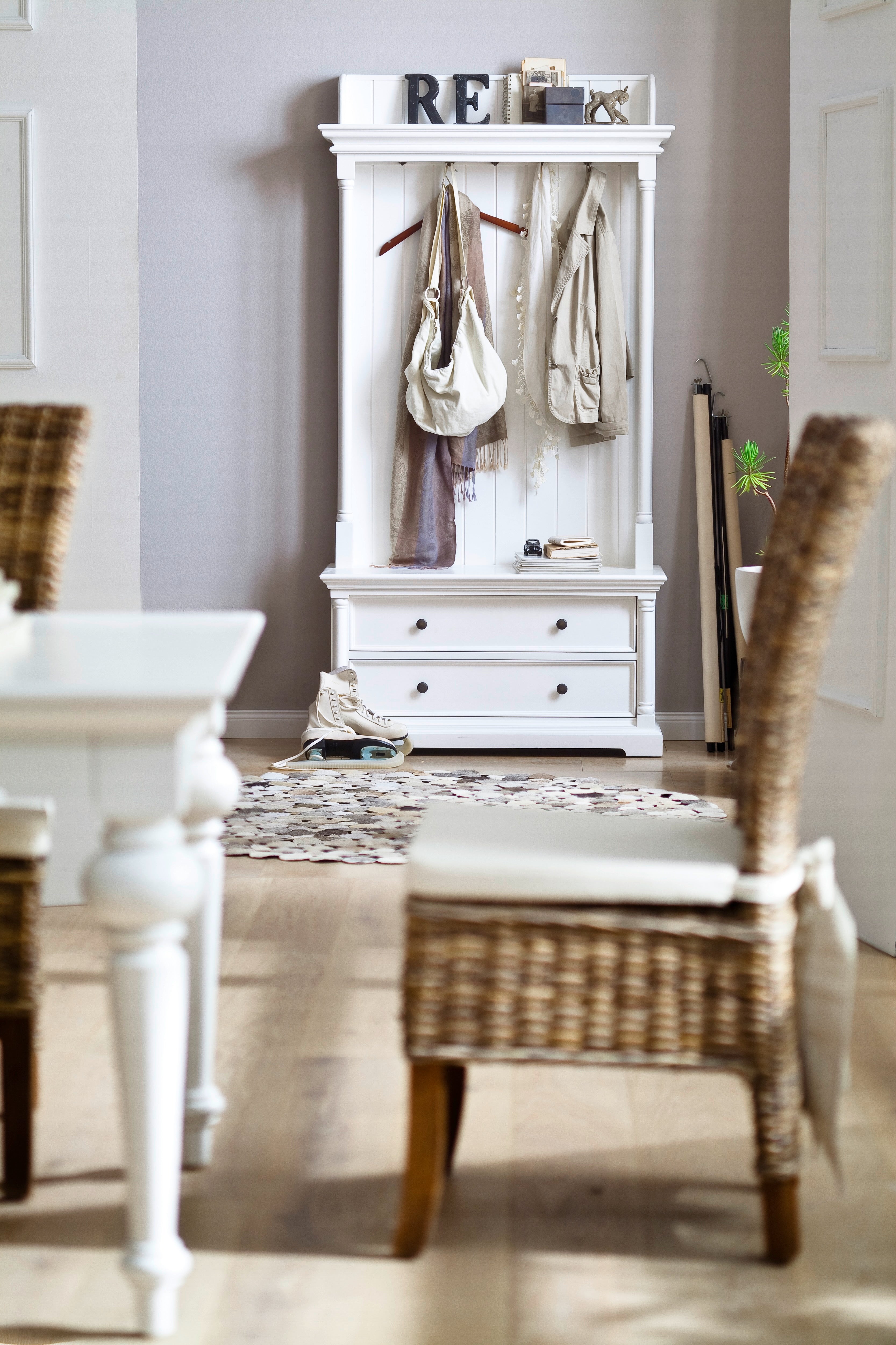 Provence Hall Tree - SEATONES