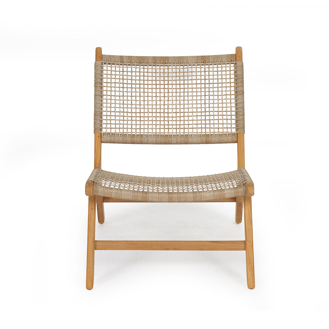 Studio front-on view of the Zen Lazy Chair – Washed Grey – Close Weave, highlighting its ergonomic shape, tightly handwoven rope seat and back, and sturdy solid teak frame in a natural washed finish. Ideal as accent seating or a reading chair.